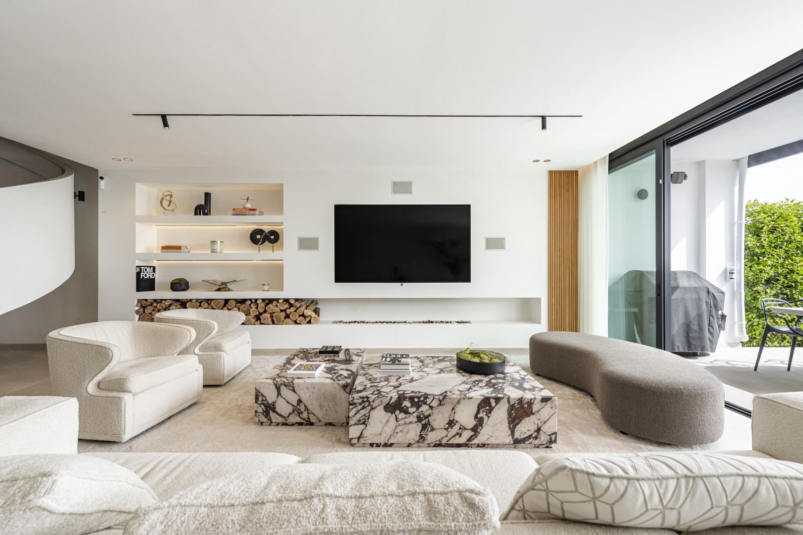 4 soveværelse Byhus til salg i La Quinta med swimmingpool garage - € 1.495.000 (Ref: 8834599)
