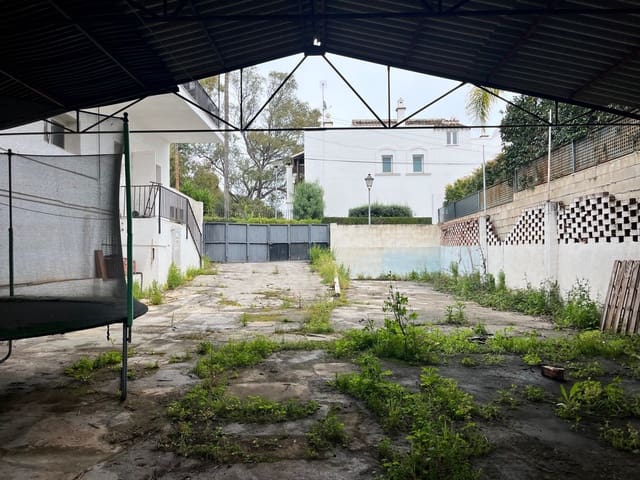 Kaupallinen vuokrattavana paikassa Golden Mile, Marbella mukana 
autotalli - 8 000 € (Ref: 8837880)