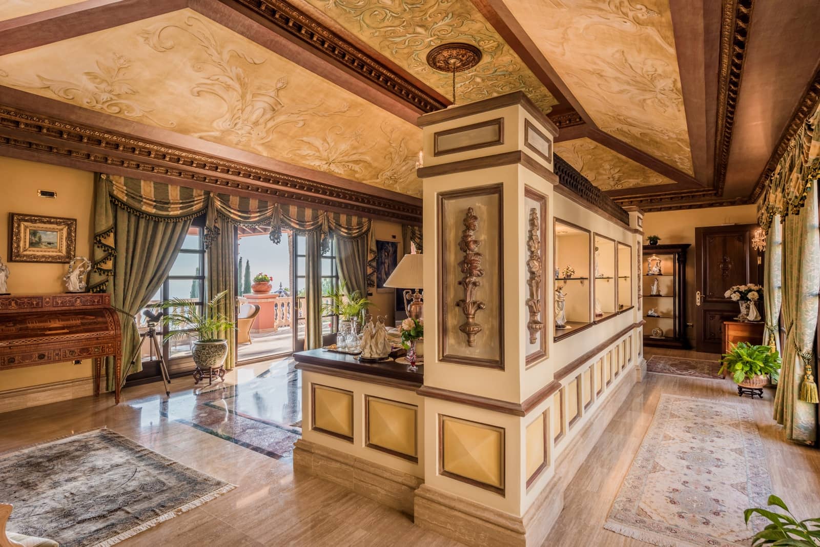 6 slaapkamer Villa te koop in Marbella met zwembad garage - € 15.000.000 (Ref: 8849730)