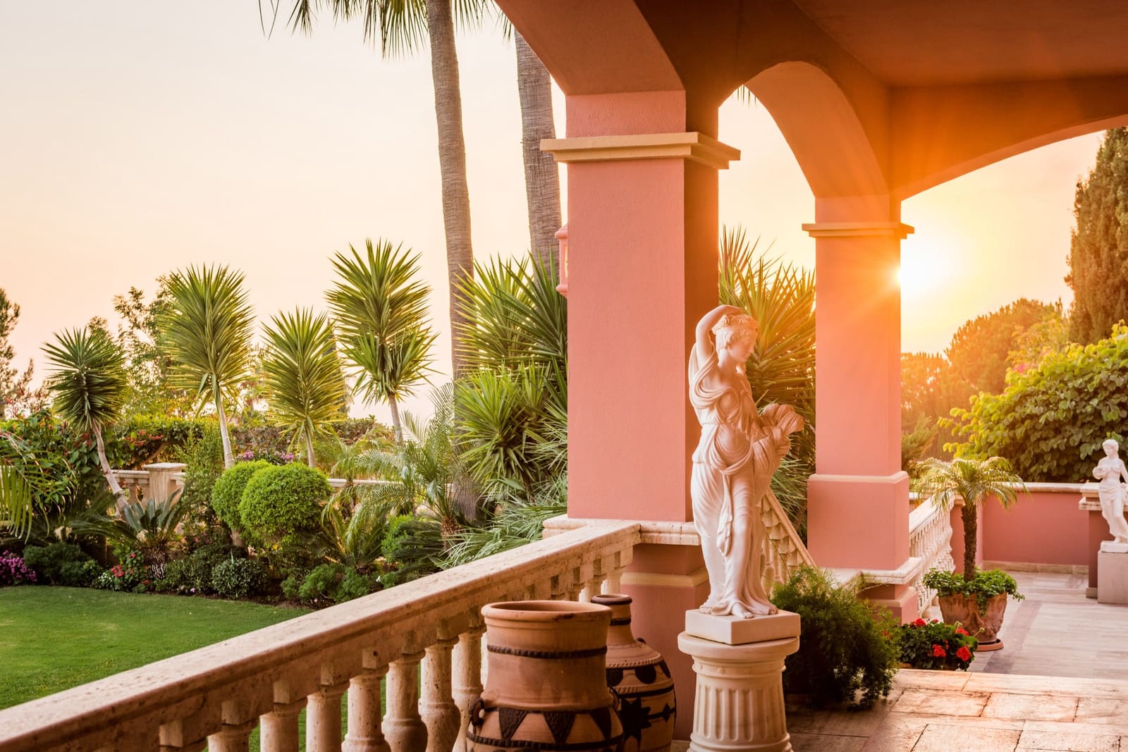 6 slaapkamer Villa te koop in Marbella met zwembad garage - € 15.000.000 (Ref: 8849730)