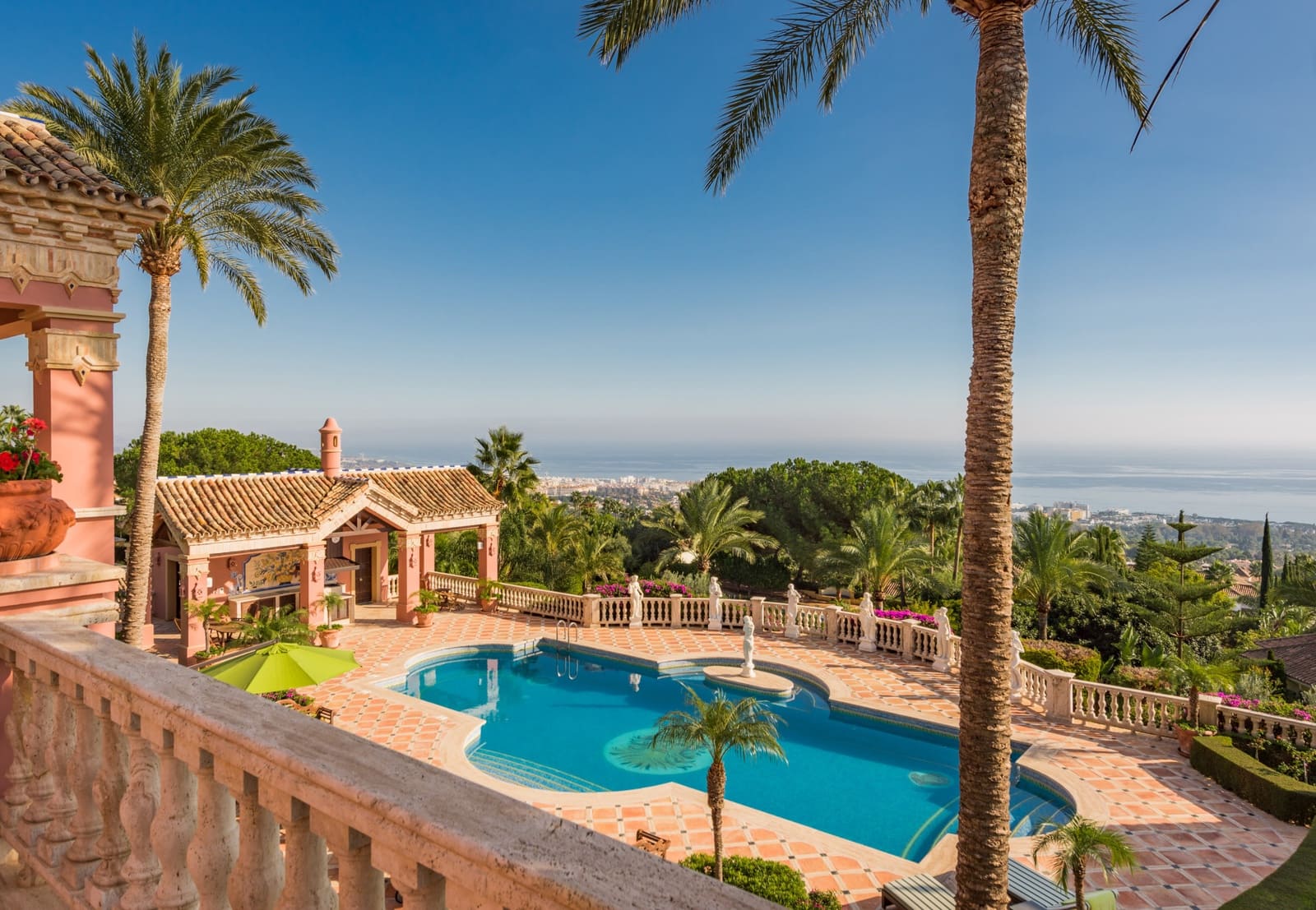 6 slaapkamer Villa te koop in Marbella met zwembad garage - € 15.000.000 (Ref: 8849730)