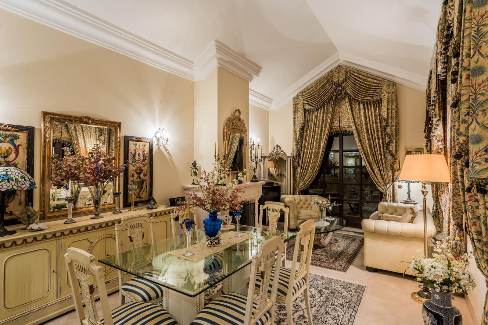 6 slaapkamer Villa te koop in Marbella met zwembad garage - € 15.000.000 (Ref: 8849730)