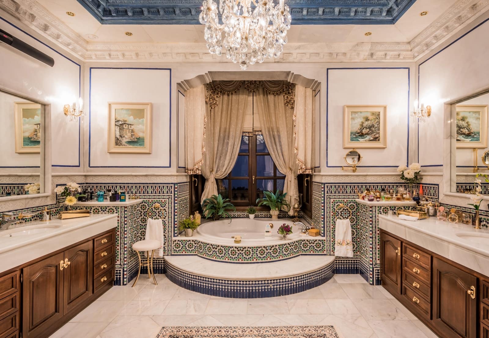 6 slaapkamer Villa te koop in Marbella met zwembad garage - € 15.000.000 (Ref: 8849730)