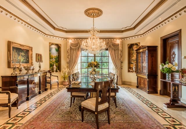 6 slaapkamer Villa te koop in Marbella met zwembad garage - € 15.000.000 (Ref: 8849730)