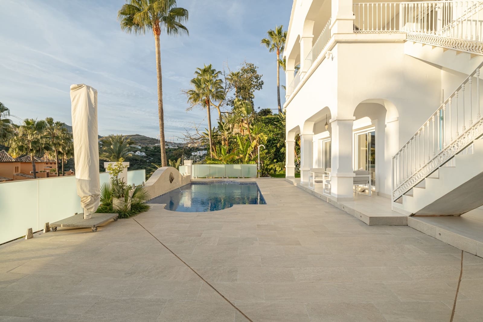 5 soveværelse Villa til salg i Benahavis med swimmingpool garage - € 2.750.000 (Ref: 8874382)