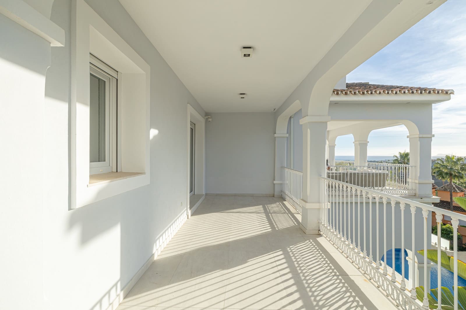 5 soveværelse Villa til salg i Benahavis med swimmingpool garage - € 2.750.000 (Ref: 8874382)