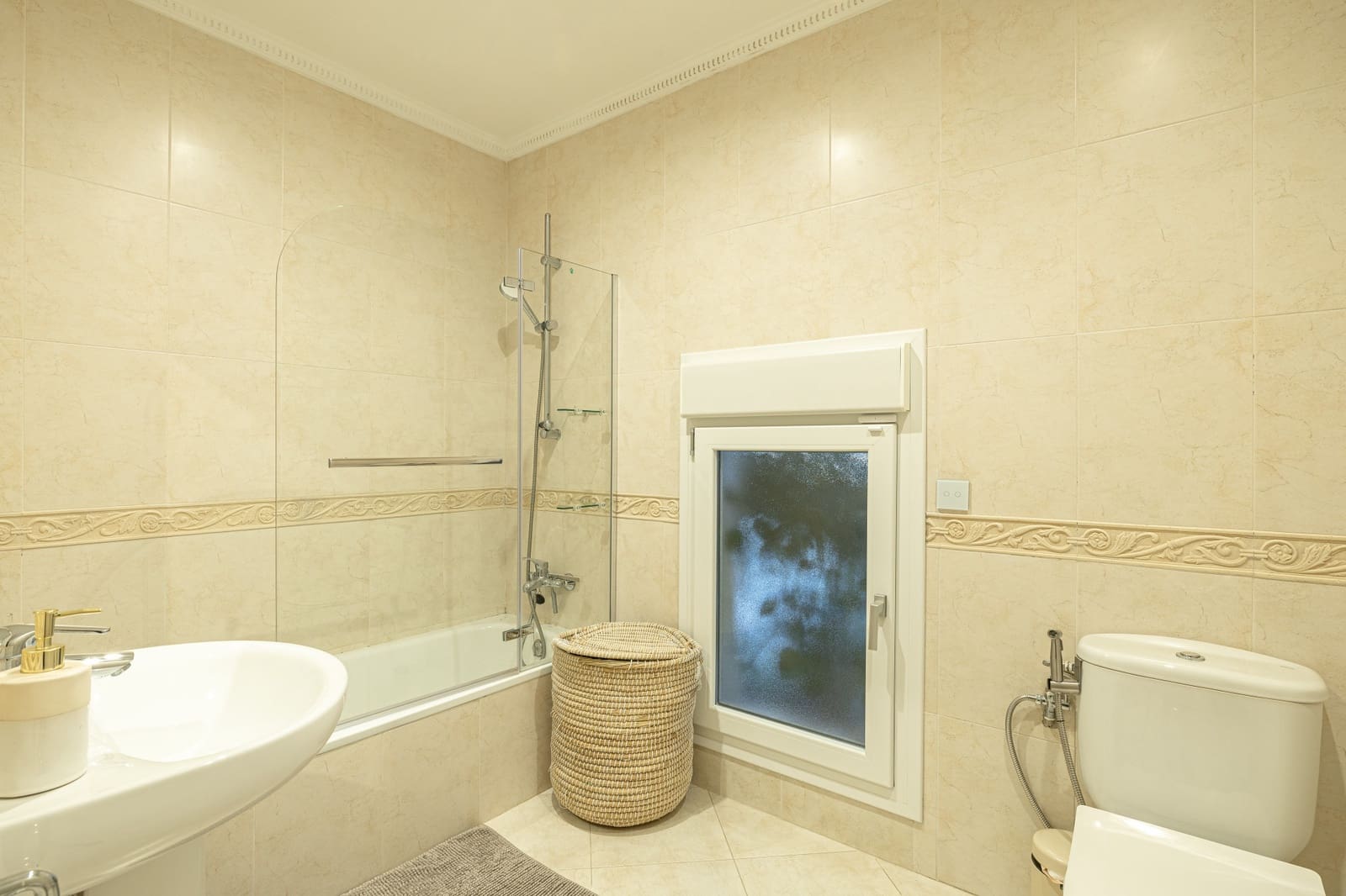 5 soveværelse Villa til salg i Benahavis med swimmingpool garage - € 2.750.000 (Ref: 8874382)