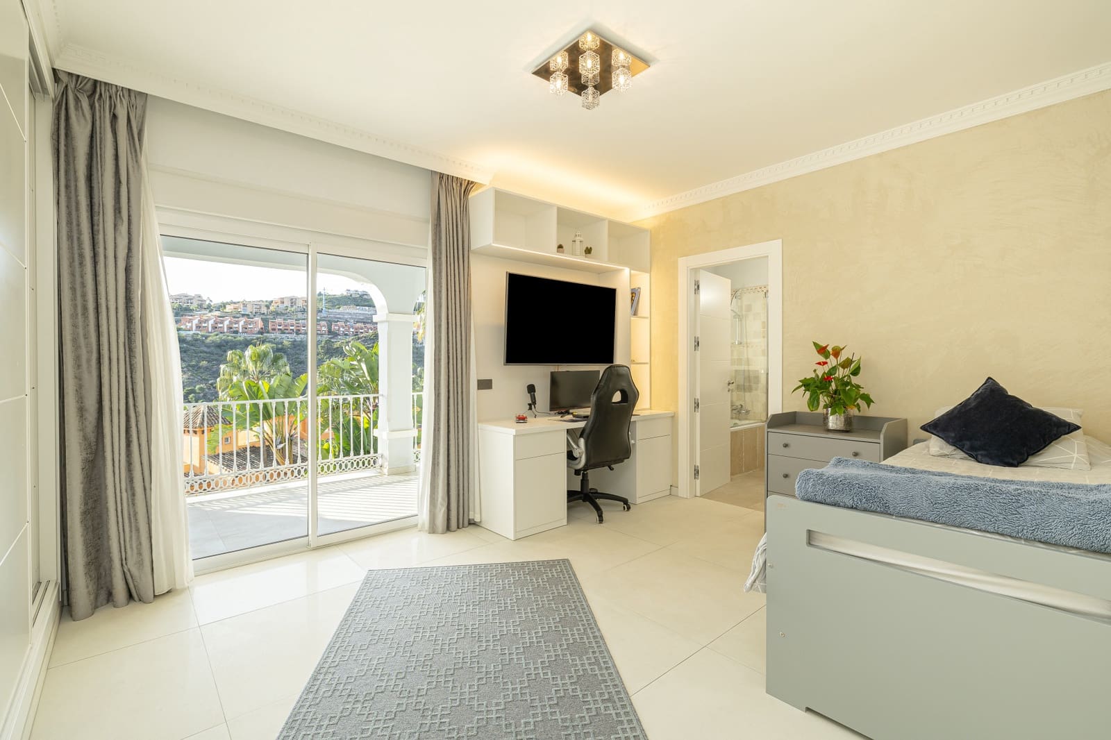 5 soveværelse Villa til salg i Benahavis med swimmingpool garage - € 2.750.000 (Ref: 8874382)