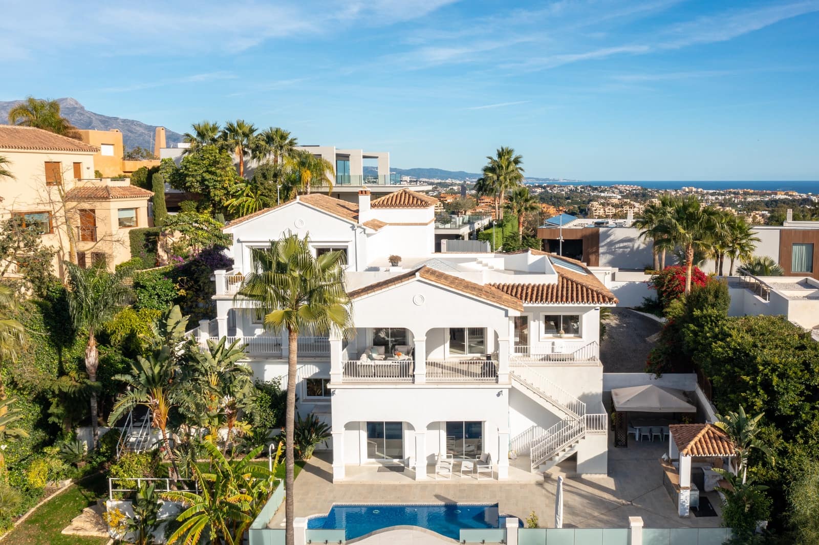 5 soveværelse Villa til salg i Benahavis med swimmingpool garage - € 2.750.000 (Ref: 8874382)