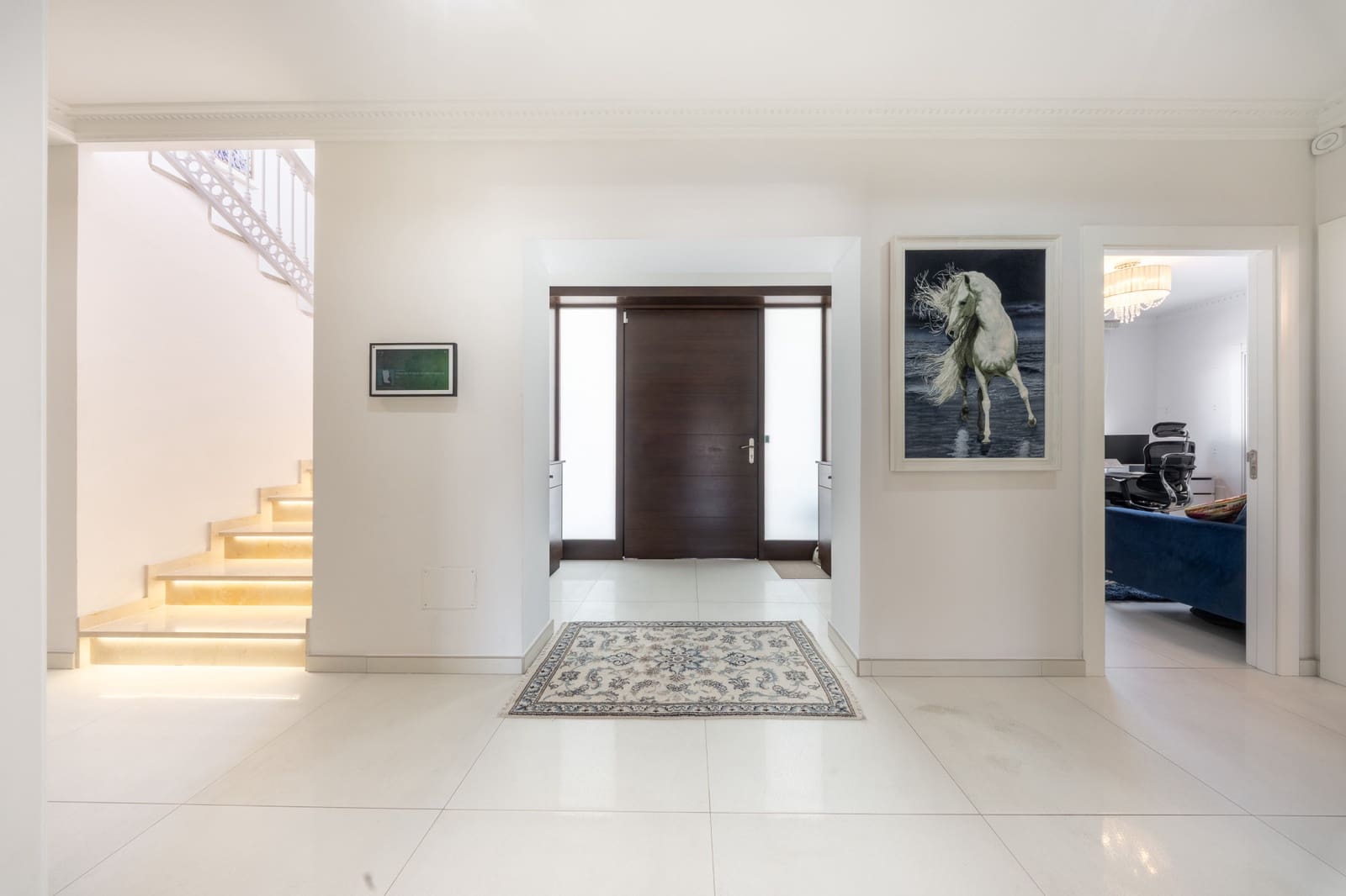 5 bedroom Villa for sale in Benahavis with pool garage - € 2,690,000 (Ref: 8874382)