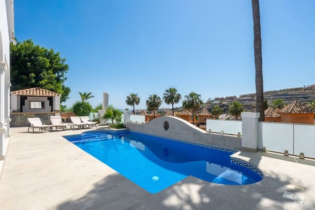 5 quarto Moradia para venda em Benahavís com piscina garagem - 2 690 000 € (Ref: 8874382)
