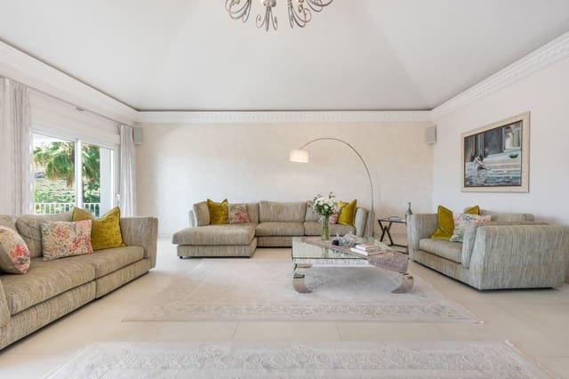 5 quarto Moradia para venda em Benahavís com piscina garagem - 2 690 000 € (Ref: 8874382)