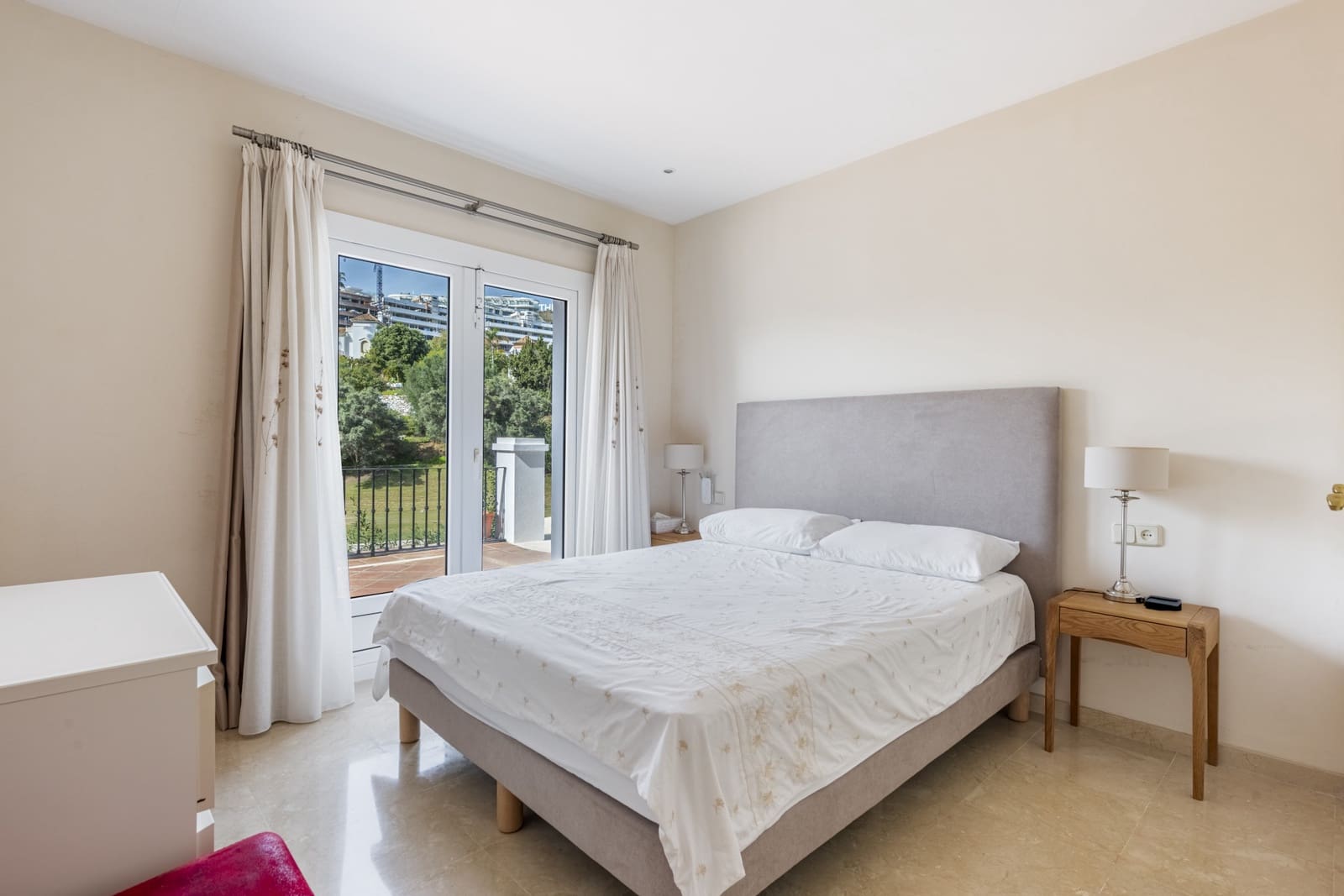 4 slaapkamer Villa te koop in La Quinta met zwembad garage - € 1.750.000 (Ref: 8885995)