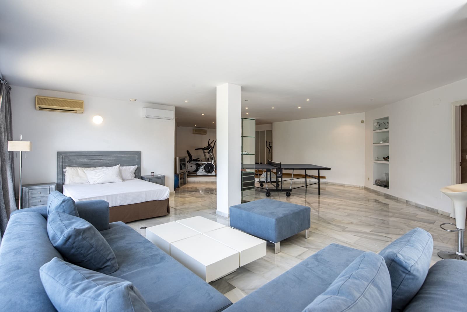 4 slaapkamer Villa te koop in La Quinta met zwembad garage - € 1.750.000 (Ref: 8885995)