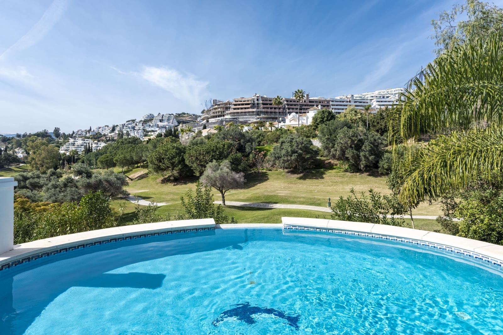 4 slaapkamer Villa te koop in La Quinta met zwembad garage - € 1.750.000 (Ref: 8885995)