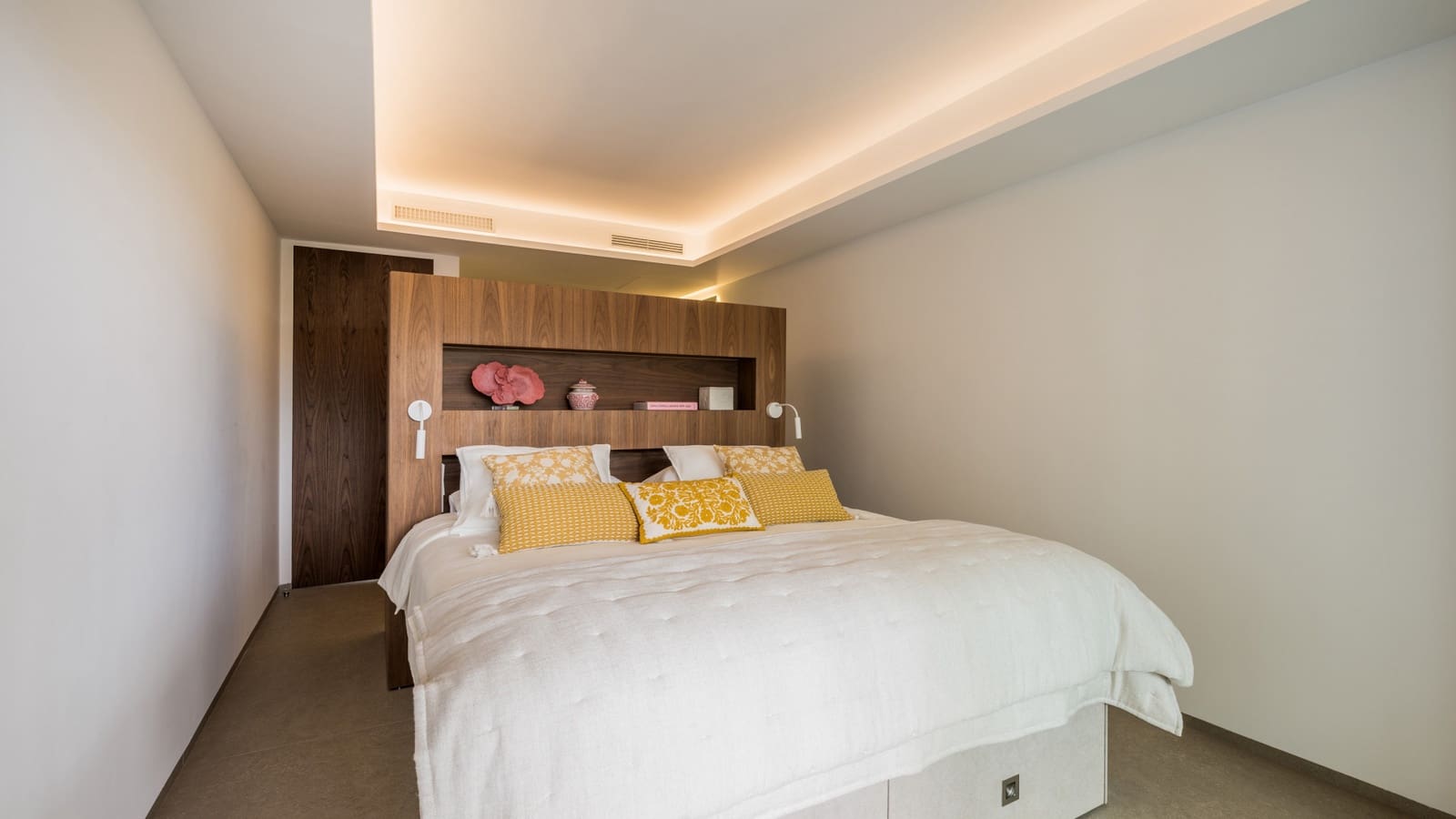 3 slaapkamer Appartement te koop in Marbella met zwembad garage - € 2.795.000 (Ref: 8893076)