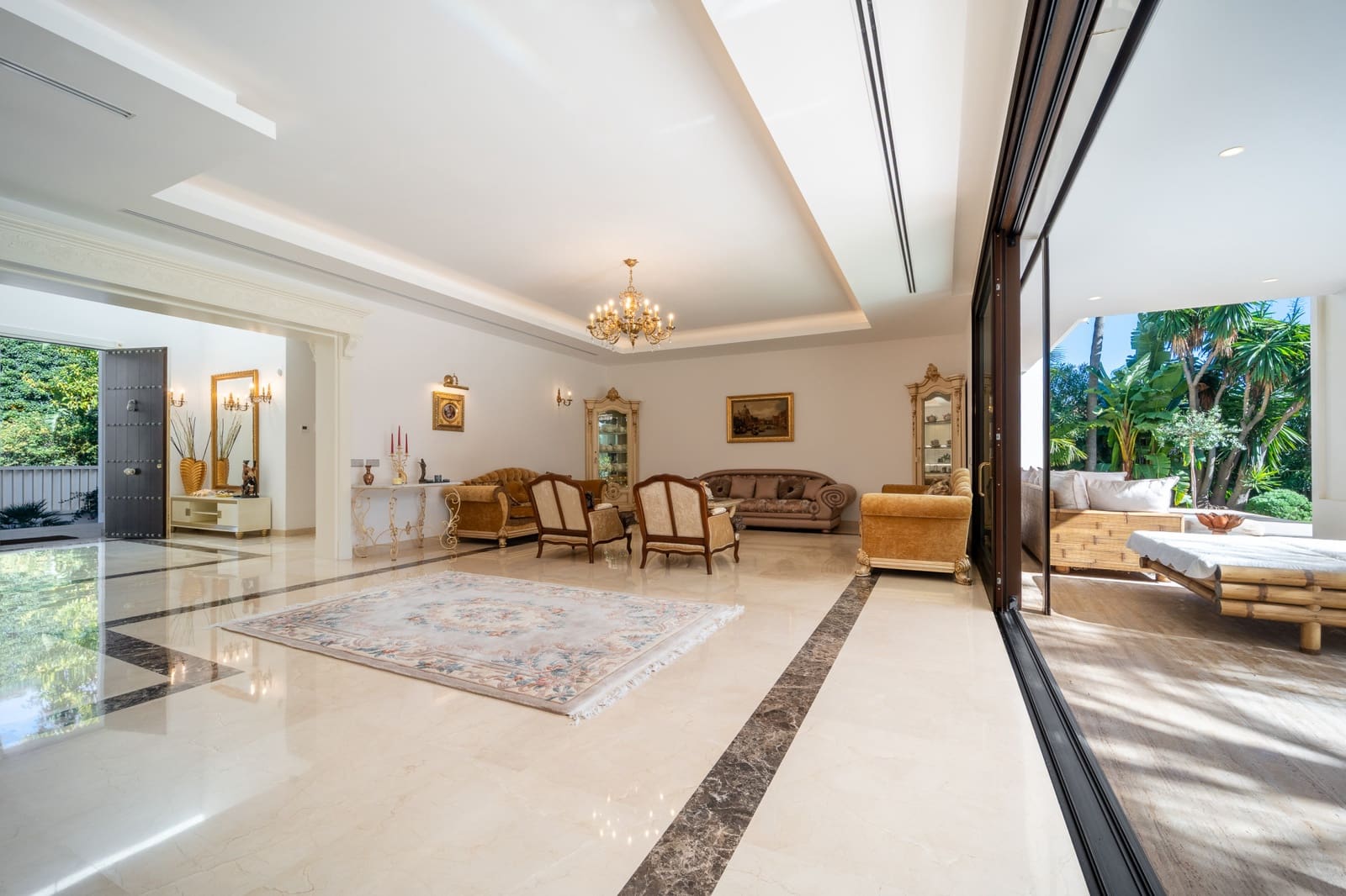 7 chambre Villa/Maison à vendre à Estepona avec piscine garage - 5 190 000 € (Ref: 8893077)