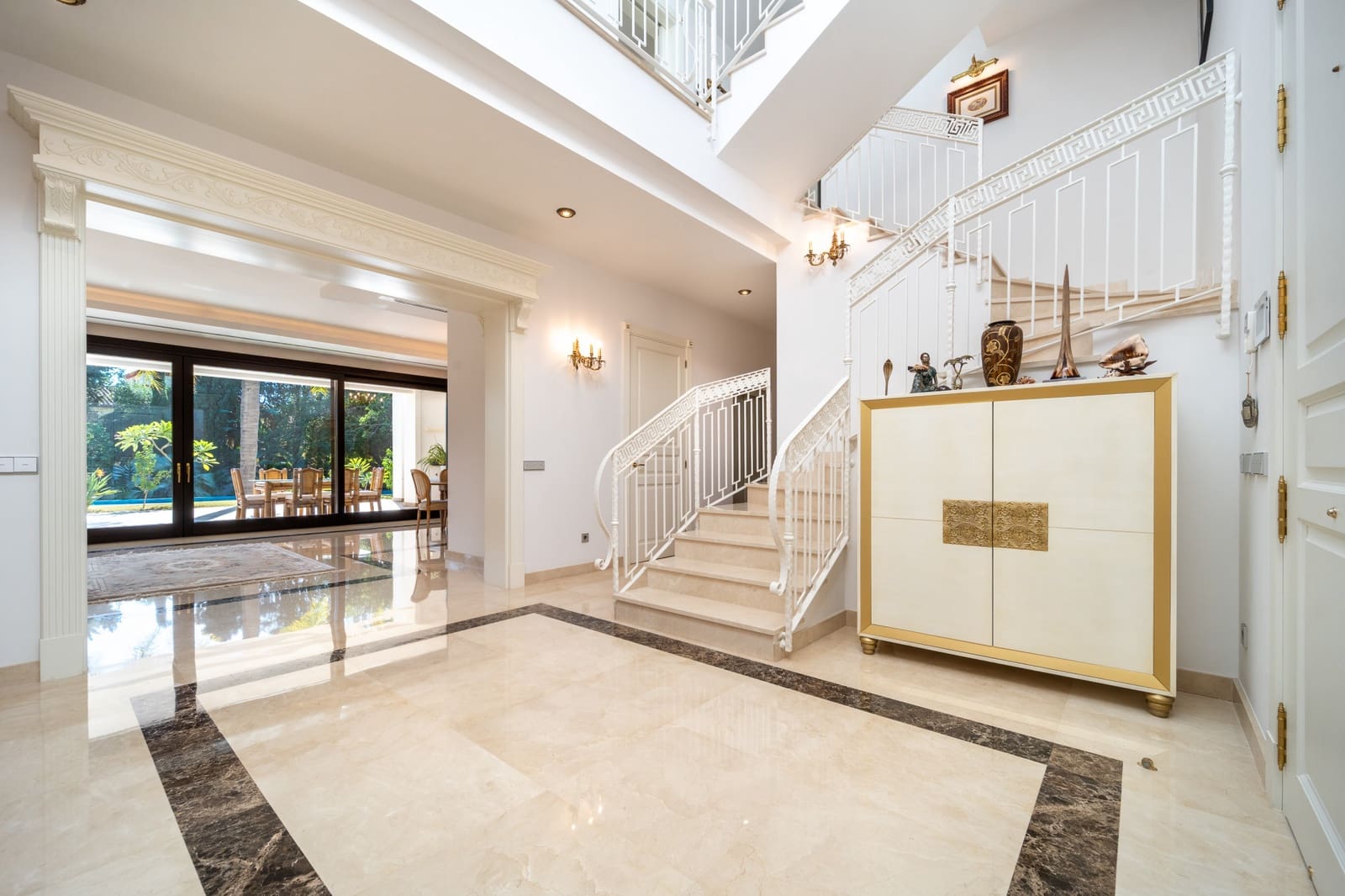 7 chambre Villa/Maison à vendre à Estepona avec piscine garage - 5 190 000 € (Ref: 8893077)