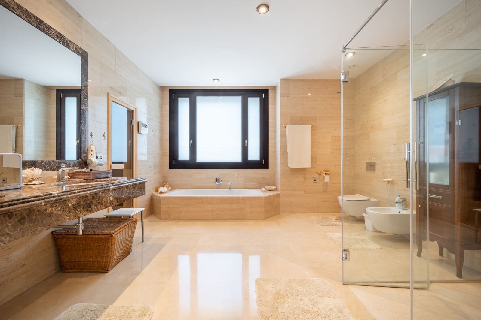 7 chambre Villa/Maison à vendre à Estepona avec piscine garage - 5 190 000 € (Ref: 8893077)