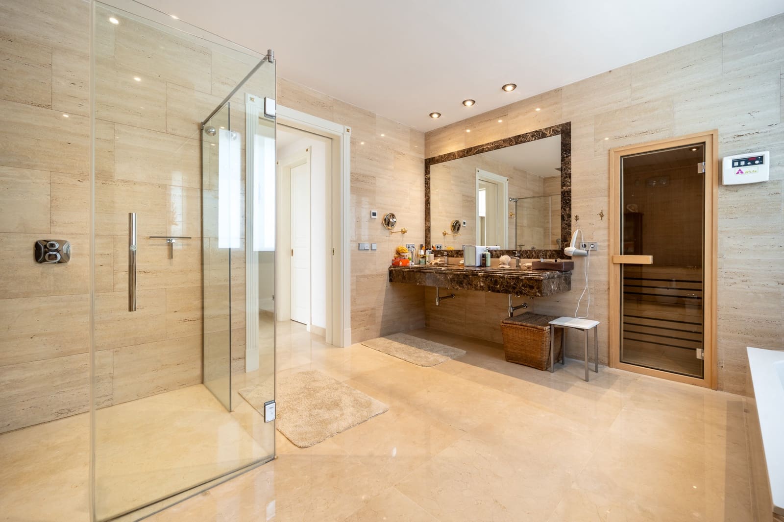 7 chambre Villa/Maison à vendre à Estepona avec piscine garage - 5 190 000 € (Ref: 8893077)