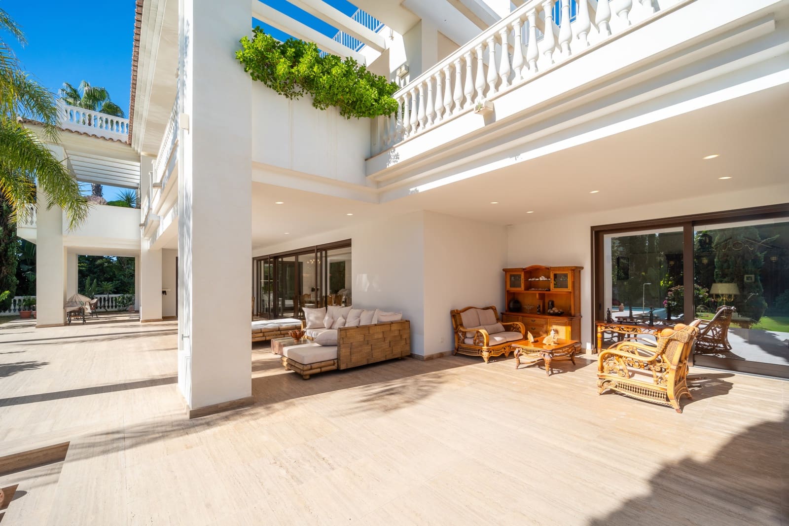 7 chambre Villa/Maison à vendre à Estepona avec piscine garage - 5 190 000 € (Ref: 8893077)