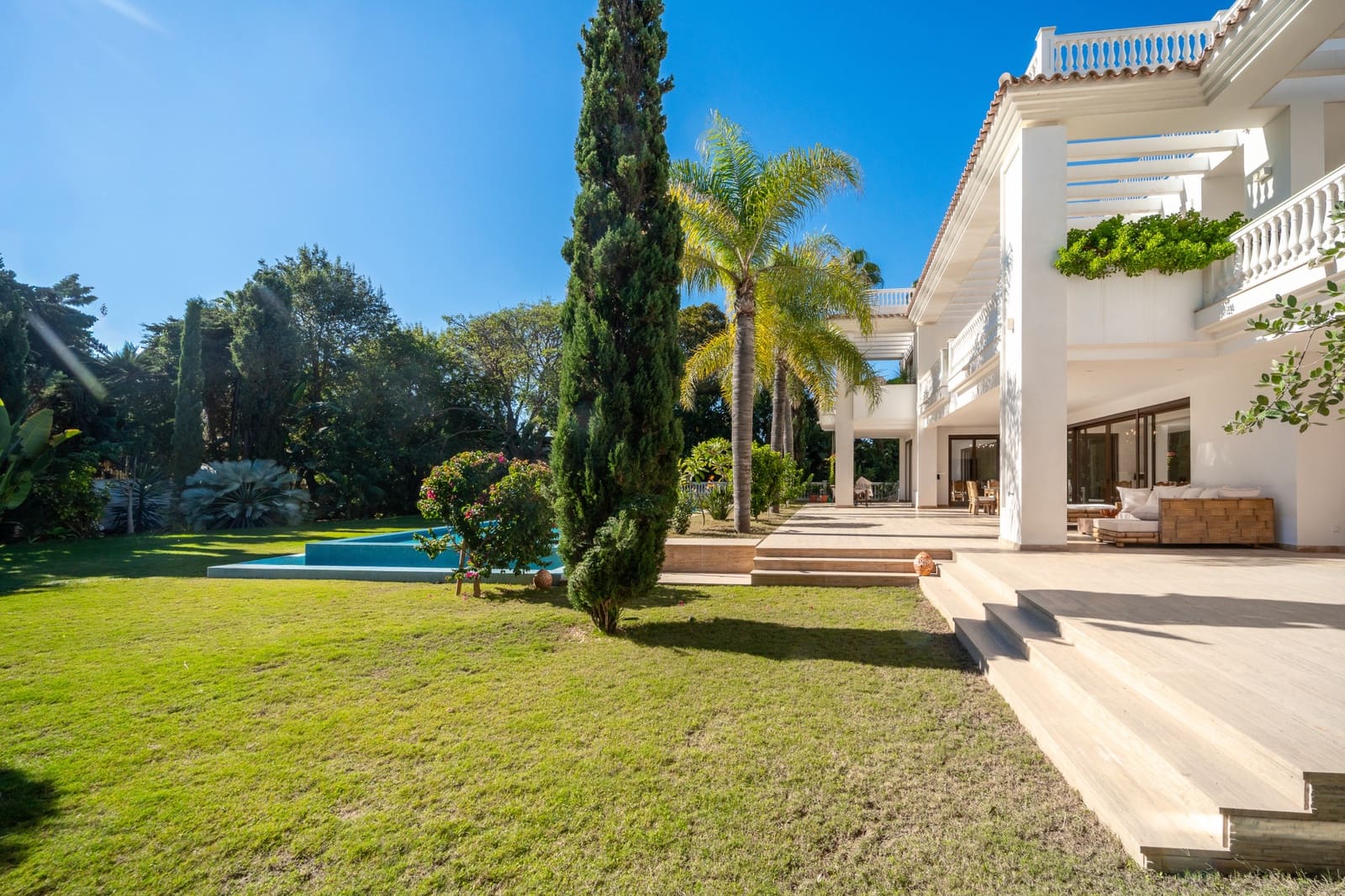 7 chambre Villa/Maison à vendre à Estepona avec piscine garage - 5 190 000 € (Ref: 8893077)