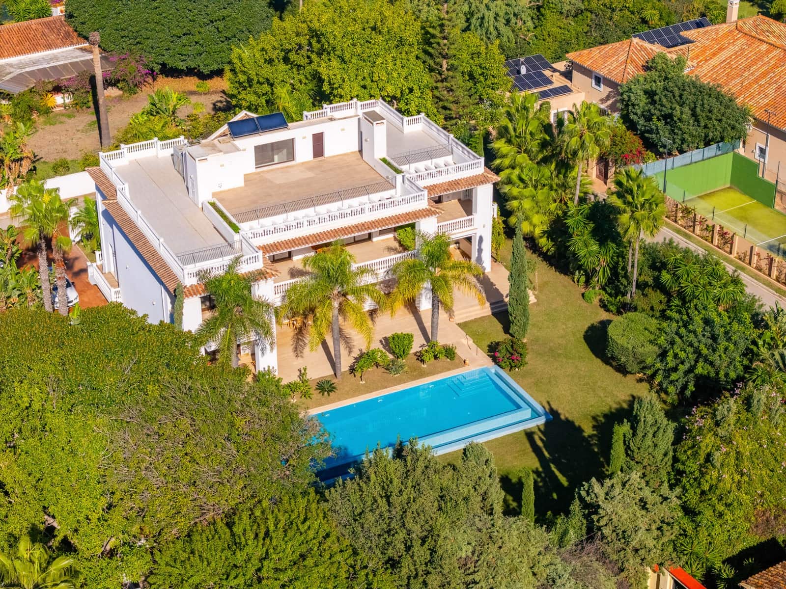7 chambre Villa/Maison à vendre à Estepona avec piscine garage - 5 190 000 € (Ref: 8893077)