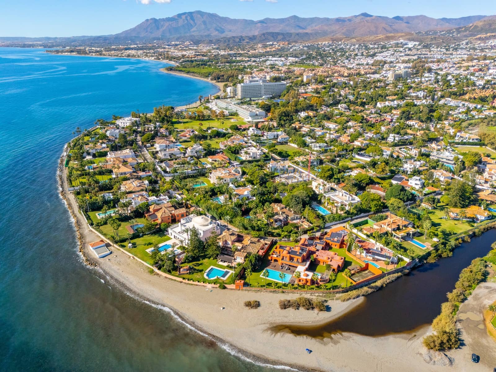 7 chambre Villa/Maison à vendre à Estepona avec piscine garage - 5 190 000 € (Ref: 8893077)