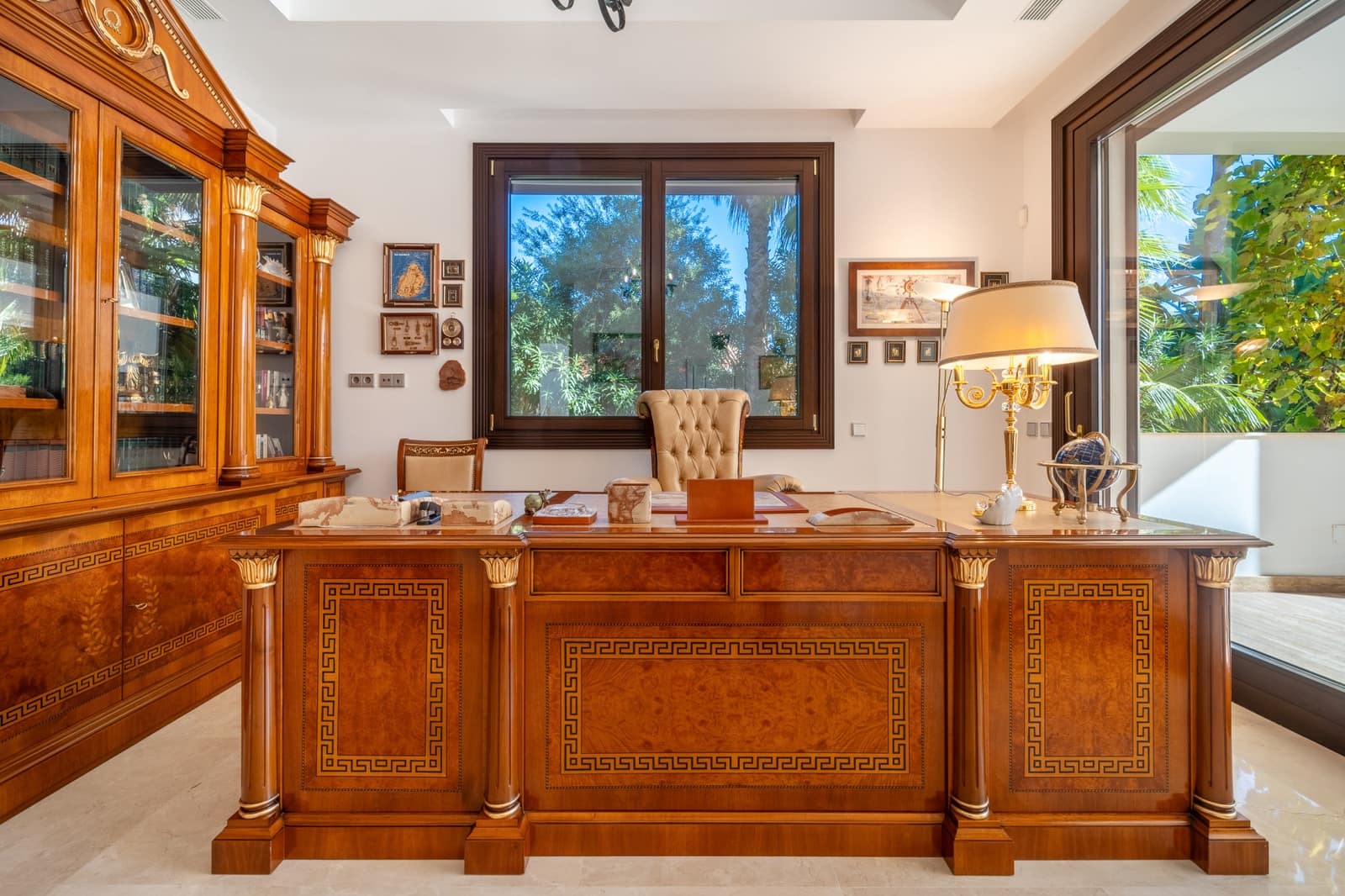 7 bedroom Villa for sale in Estepona with pool garage - € 4,750,000 (Ref: 8893077)