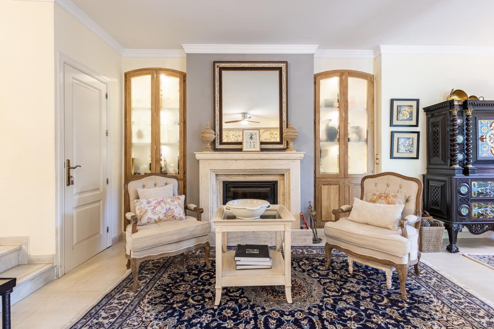 5 soveværelse Semi-Rækkehus til salg i Nueva Andalucia med swimmingpool garage - € 1.050.000 (Ref: 8912832)