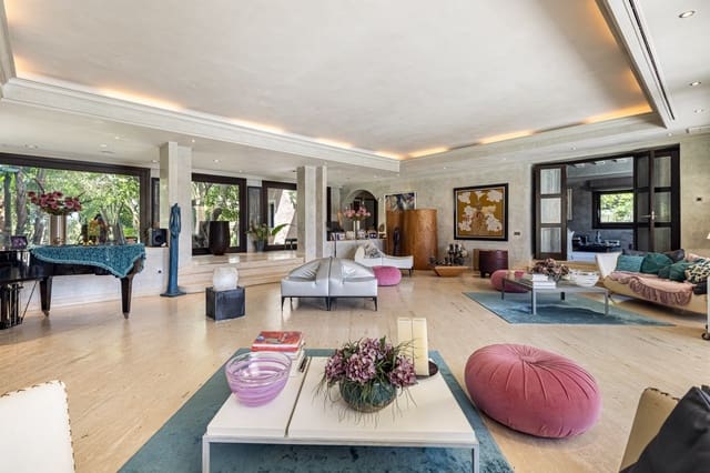 10 chambre Villa/Maison à vendre à El Paraiso, Estepona avec piscine garage - 13 500 000 € (Ref: 8915218)