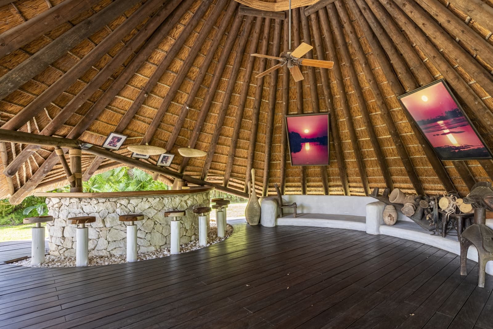 10 Zimmer Villa zu verkaufen in El Paraiso mit Pool Garage - 13.500.000 € (Ref: 8915218)