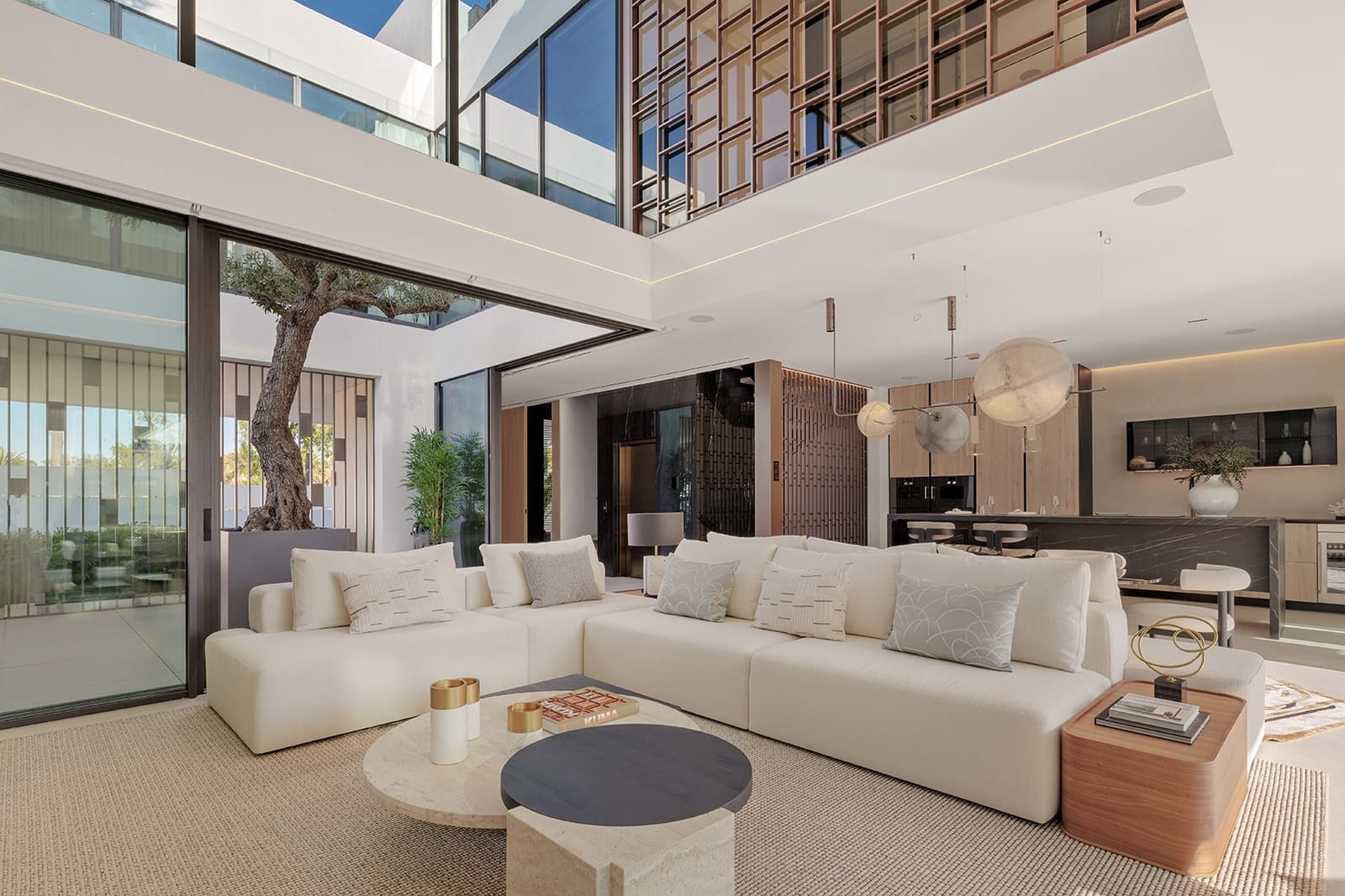 4 slaapkamer Halfvrijstaande villa te koop in Marbella met zwembad garage - € 7.500.000 (Ref: 8948878)