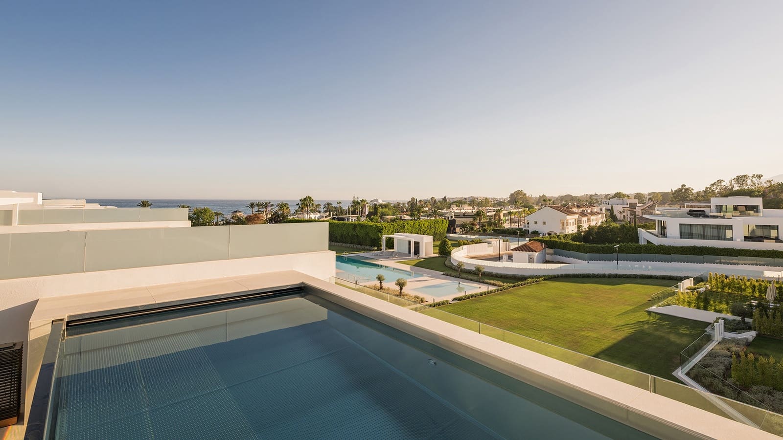 4 slaapkamer Halfvrijstaande villa te koop in Marbella met zwembad garage - € 7.500.000 (Ref: 8948878)