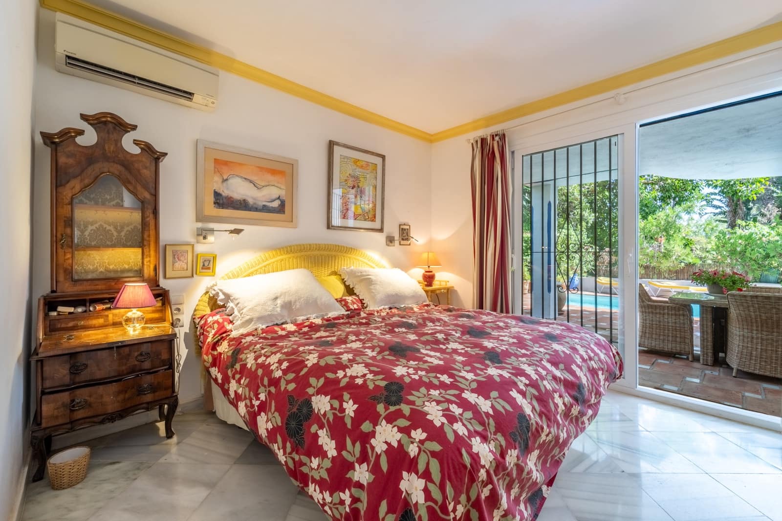 4 Zimmer Doppelhaus zu verkaufen in Marbella mit Pool Garage - 1.295.000 € (Ref: 8952716)