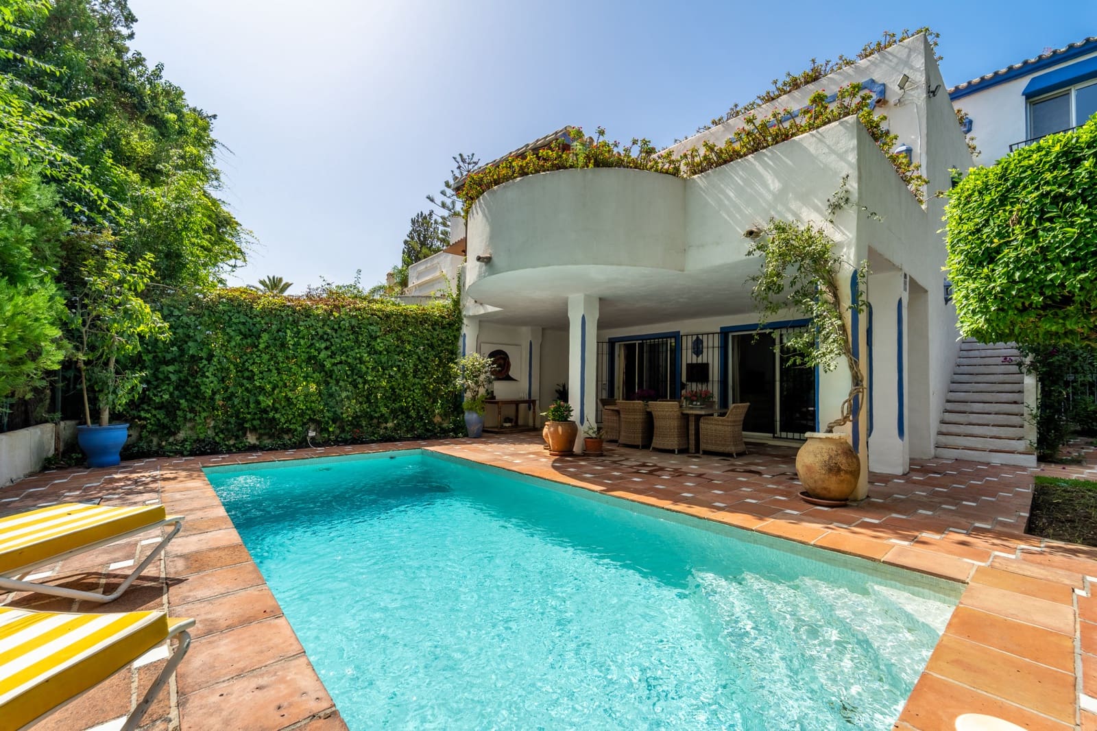 4 Zimmer Doppelhaus zu verkaufen in Marbella mit Pool Garage - 1.295.000 € (Ref: 8952716)