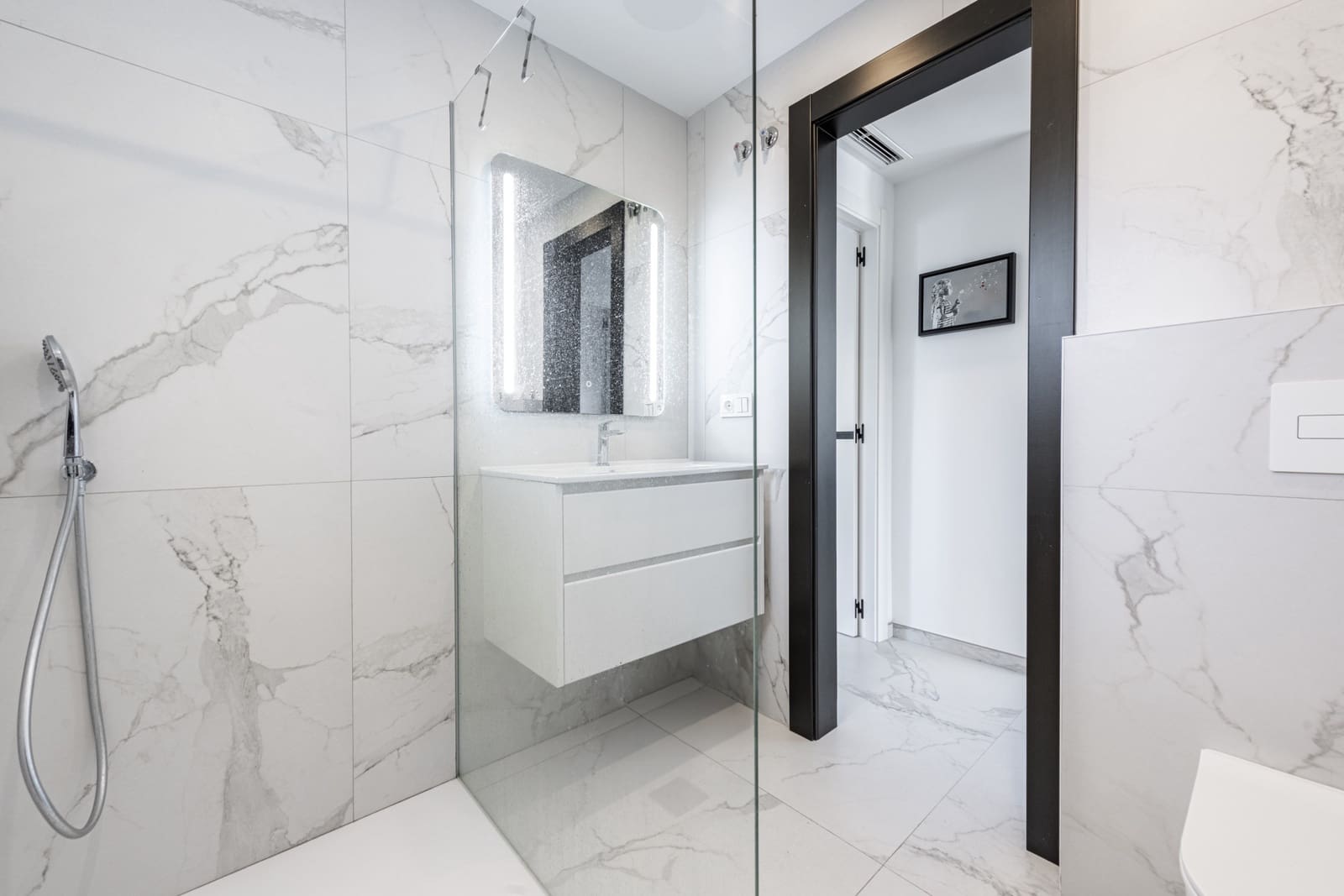 2 bedroom Apartment for sale in Marbella with pool garage - € 645,000 (Ref: 8957030)