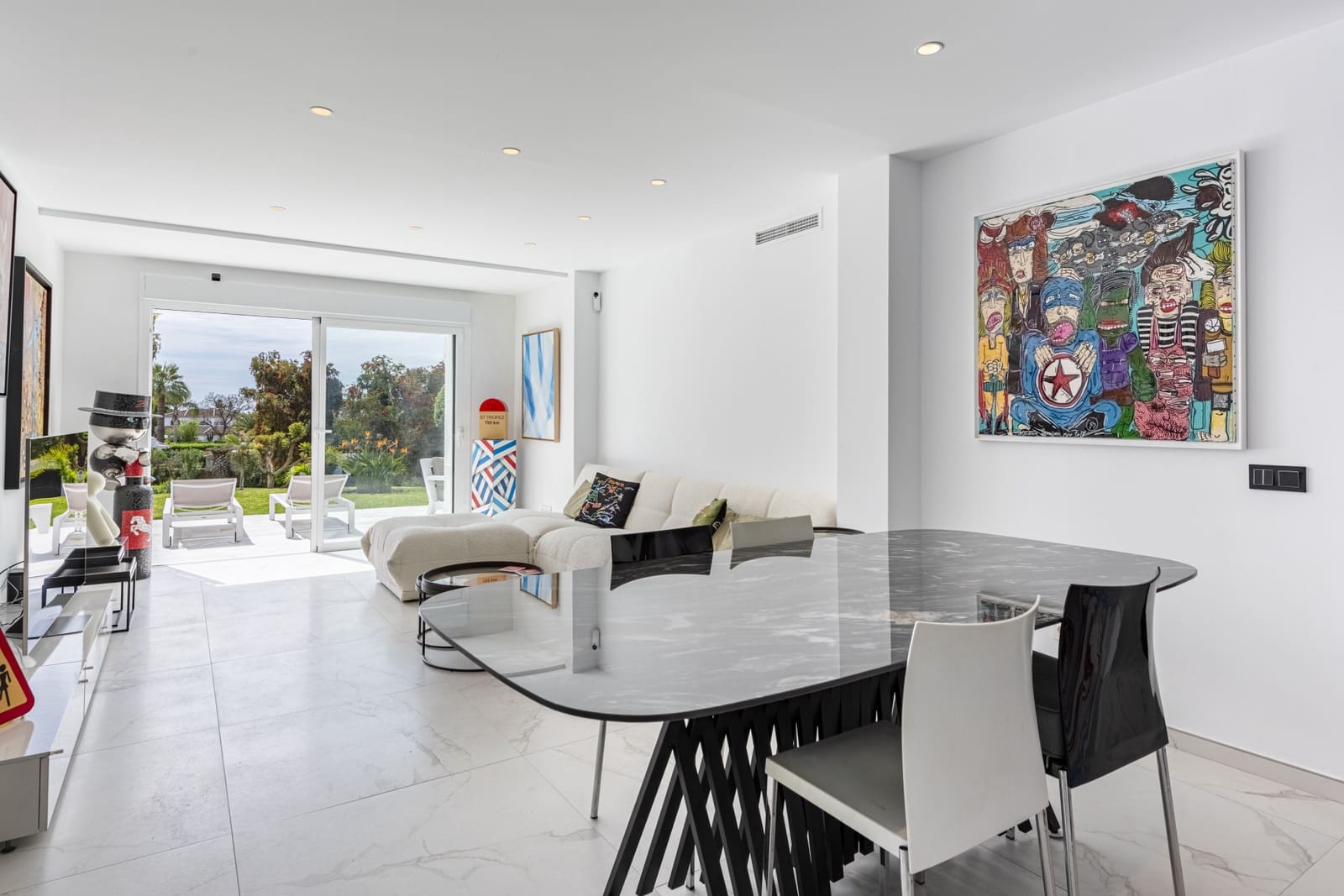2 soveværelse Lejlighed til salg i Marbella med swimmingpool garage - € 645.000 (Ref: 8957030)