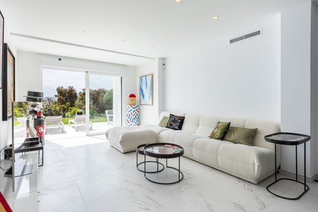 2 soveværelse Lejlighed til salg i Marbella med swimmingpool garage - € 645.000 (Ref: 8957030)