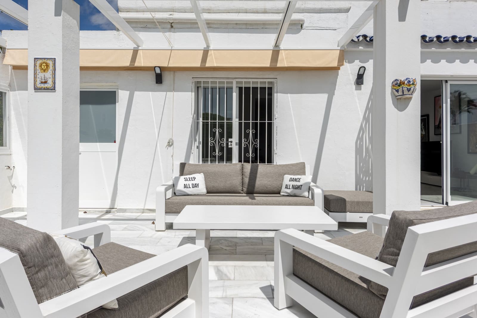 2 soveværelse Lejlighed til salg i Marbella med swimmingpool garage - € 645.000 (Ref: 8957030)