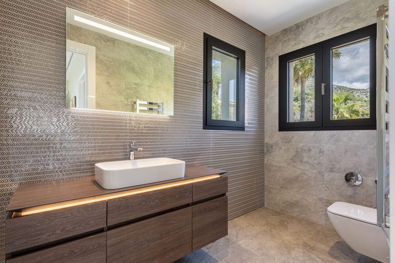 6 bedroom Villa for sale in Marbella with pool garage - € 10,450,000 (Ref: 8968176)