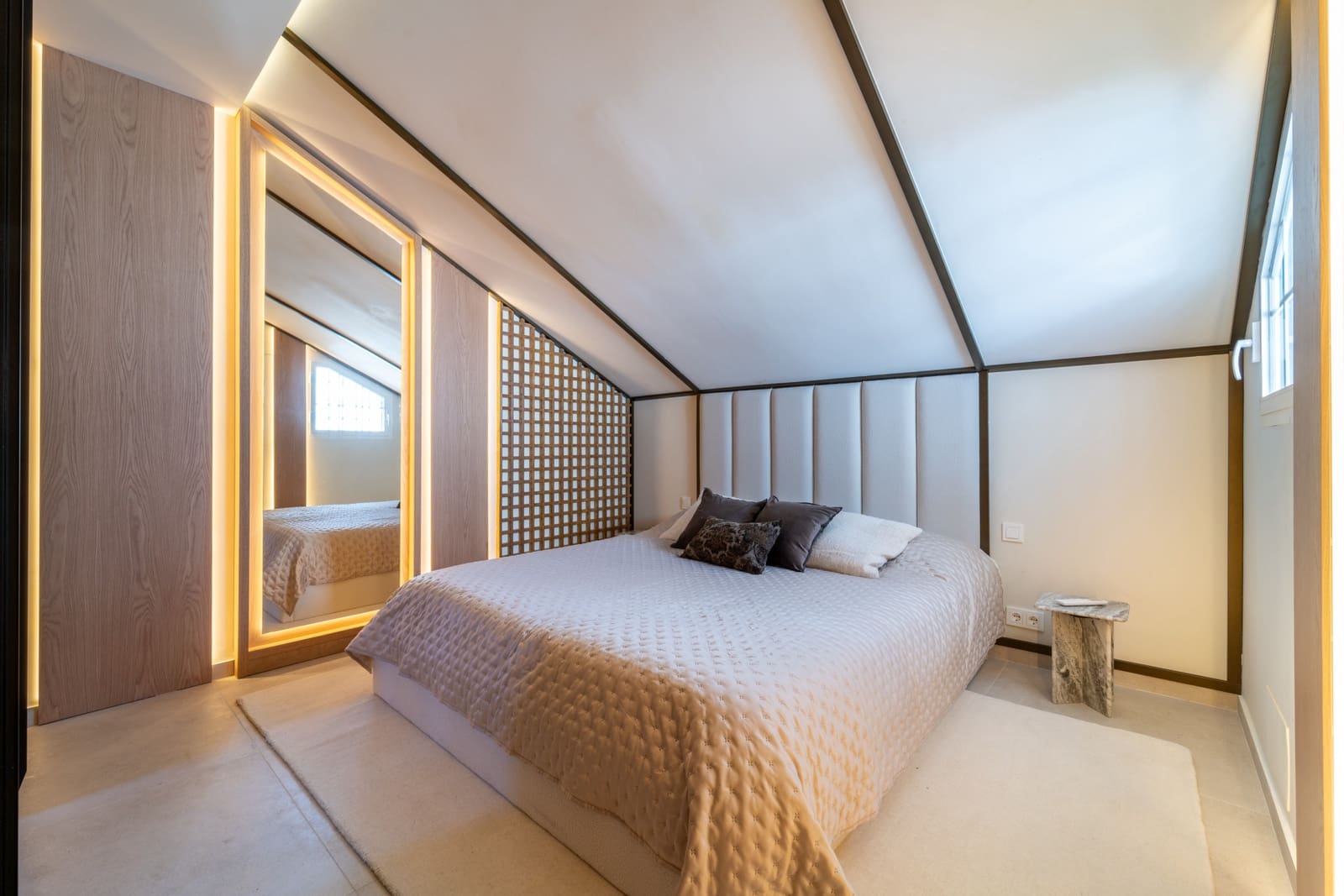 3 bedroom Townhouse for sale in Marbella with pool garage - € 1,495,000 (Ref: 8970288)