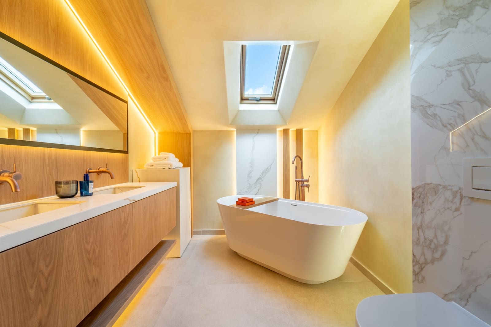 3 bedroom Townhouse for sale in Marbella with pool garage - € 1,495,000 (Ref: 8970288)