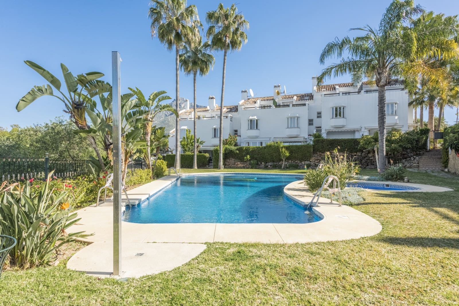 3 sovrum Hus till salu i Marbella med pool garage - 1 495 000 € (Ref: 8970288)