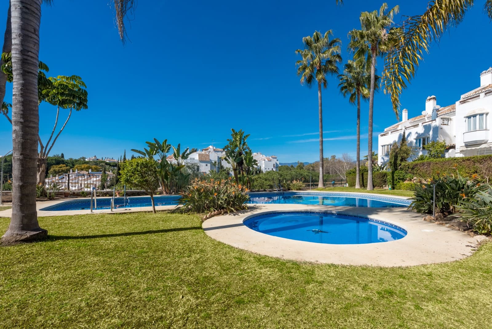 3 sovrum Hus till salu i Marbella med pool garage - 1 495 000 € (Ref: 8970288)