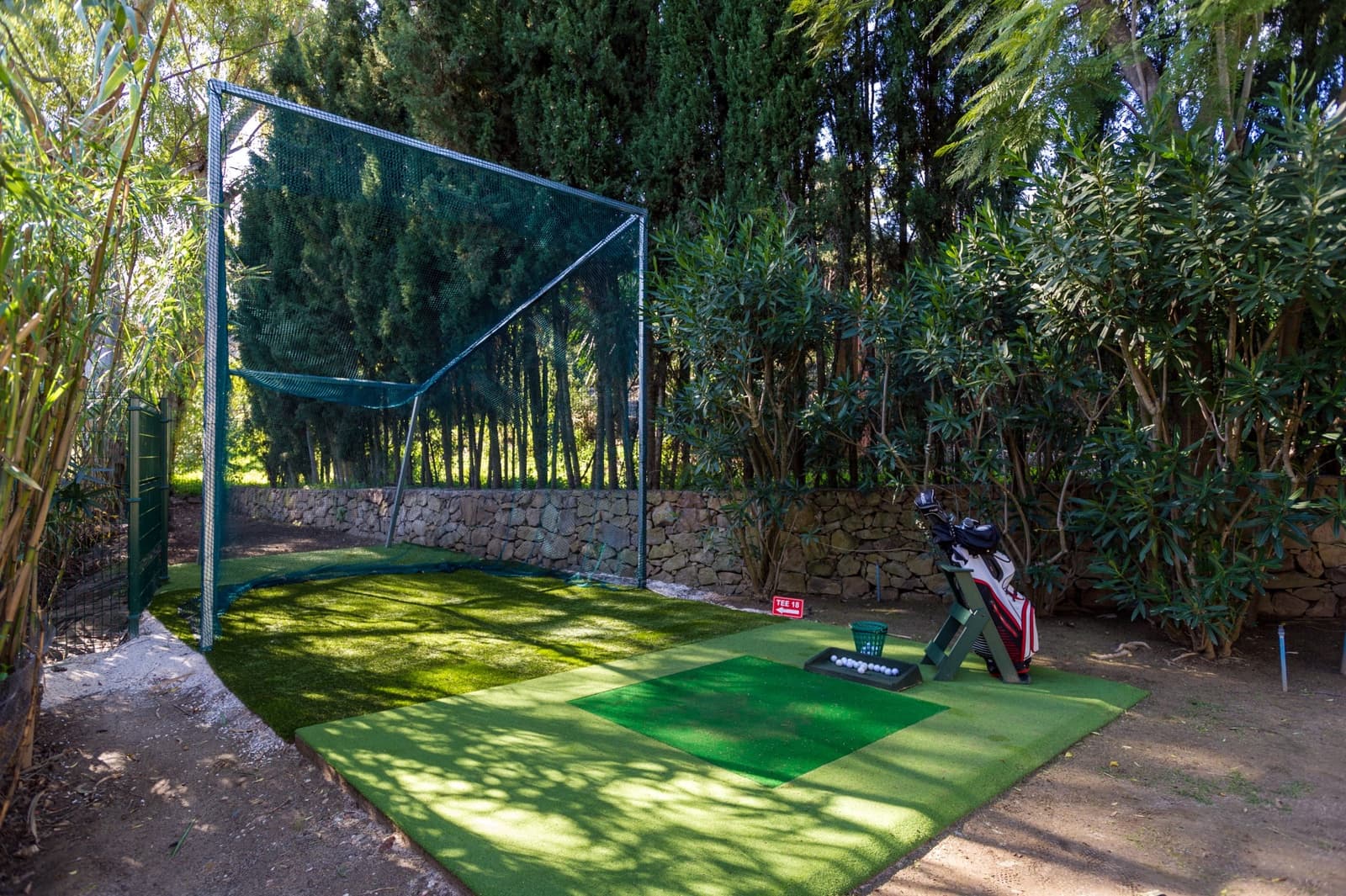 5 soveværelse Villa til leje i Benahavis med swimmingpool garage - € 15.000 (Ref: 8977695)