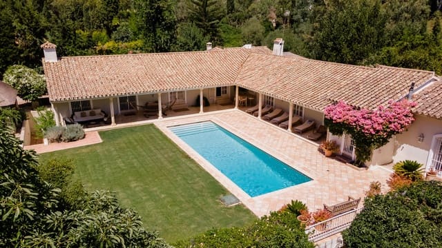 Villa/Maison de 5 chambres de location de vacances à Benahavís avec piscine garage - 14 000 € (Ref: 8977696)