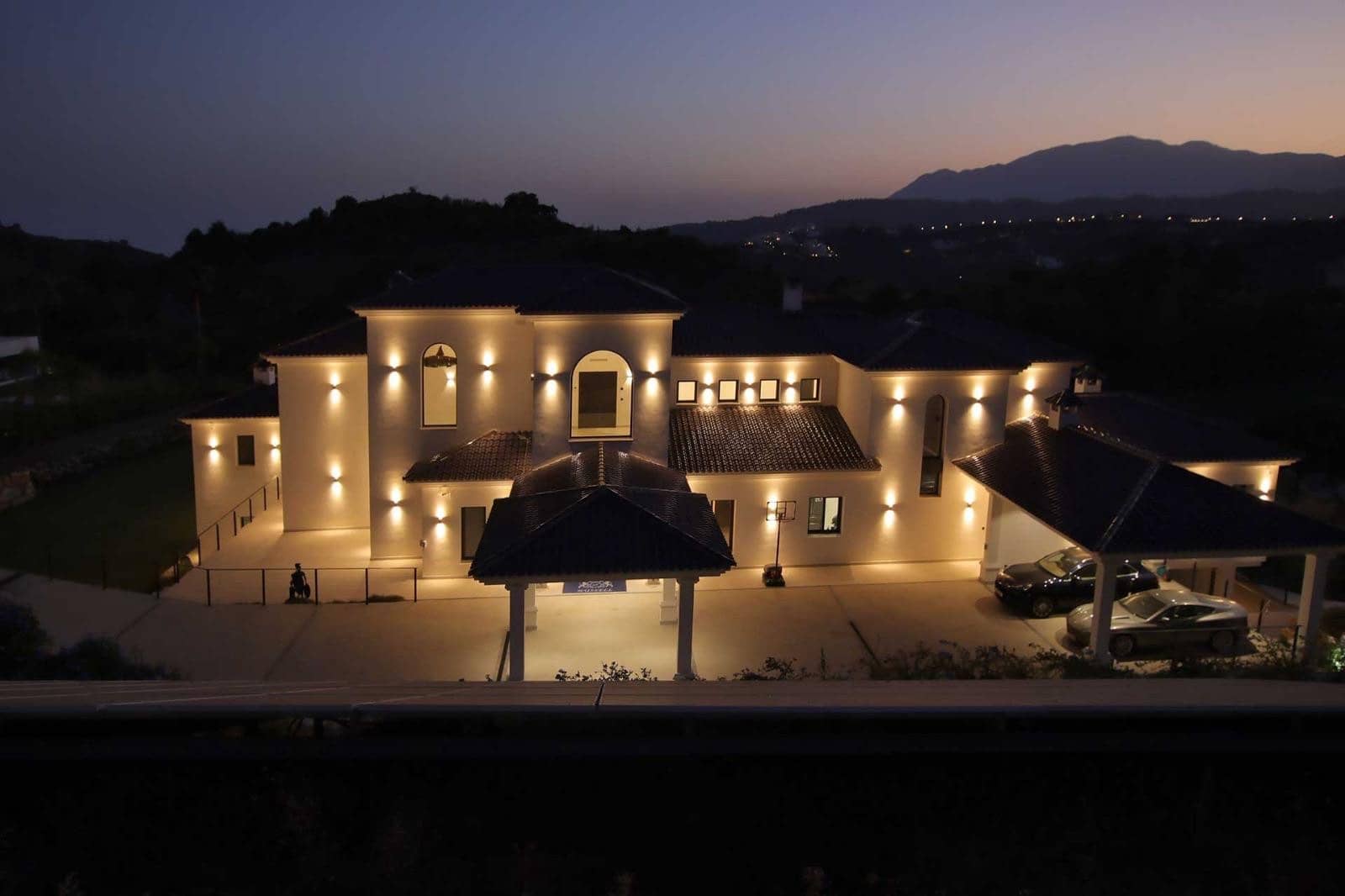 6 soveværelse Villa til leje i Benahavis med swimmingpool garage - € 25.000 (Ref: 8981471)