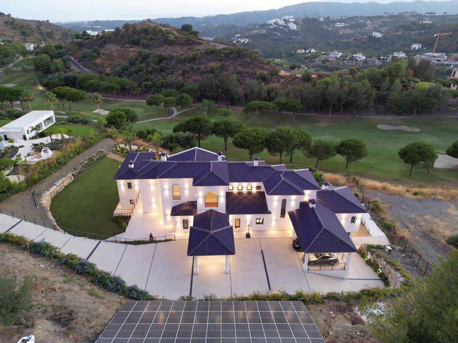 6 soveværelse Villa til leje i Benahavis med swimmingpool garage - € 25.000 (Ref: 8981471)