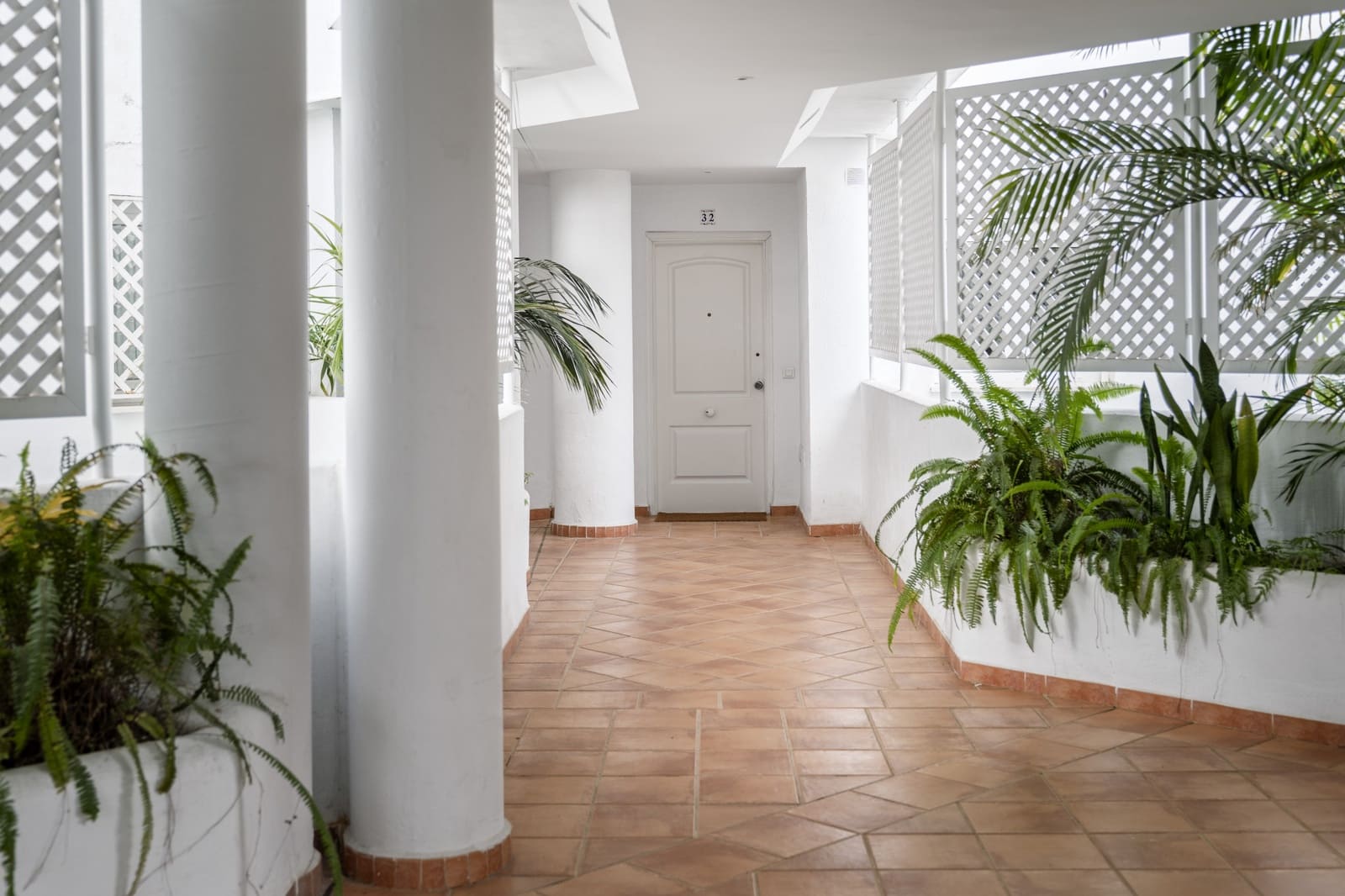 4 makuuhuone Huoneisto vuokrattavana paikassa Marbella mukana uima-altaan 
autotalli - 7 500 € (Ref: 8981472)